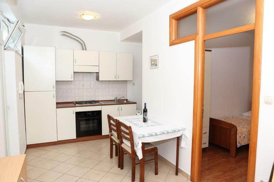 Apartmani Apollo Spalato Esterno foto